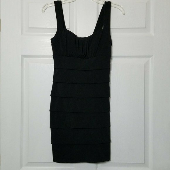 Sweet Storm Juniors Fitted Dress ~ Sz M ~ Black - Picture 3 of 6
